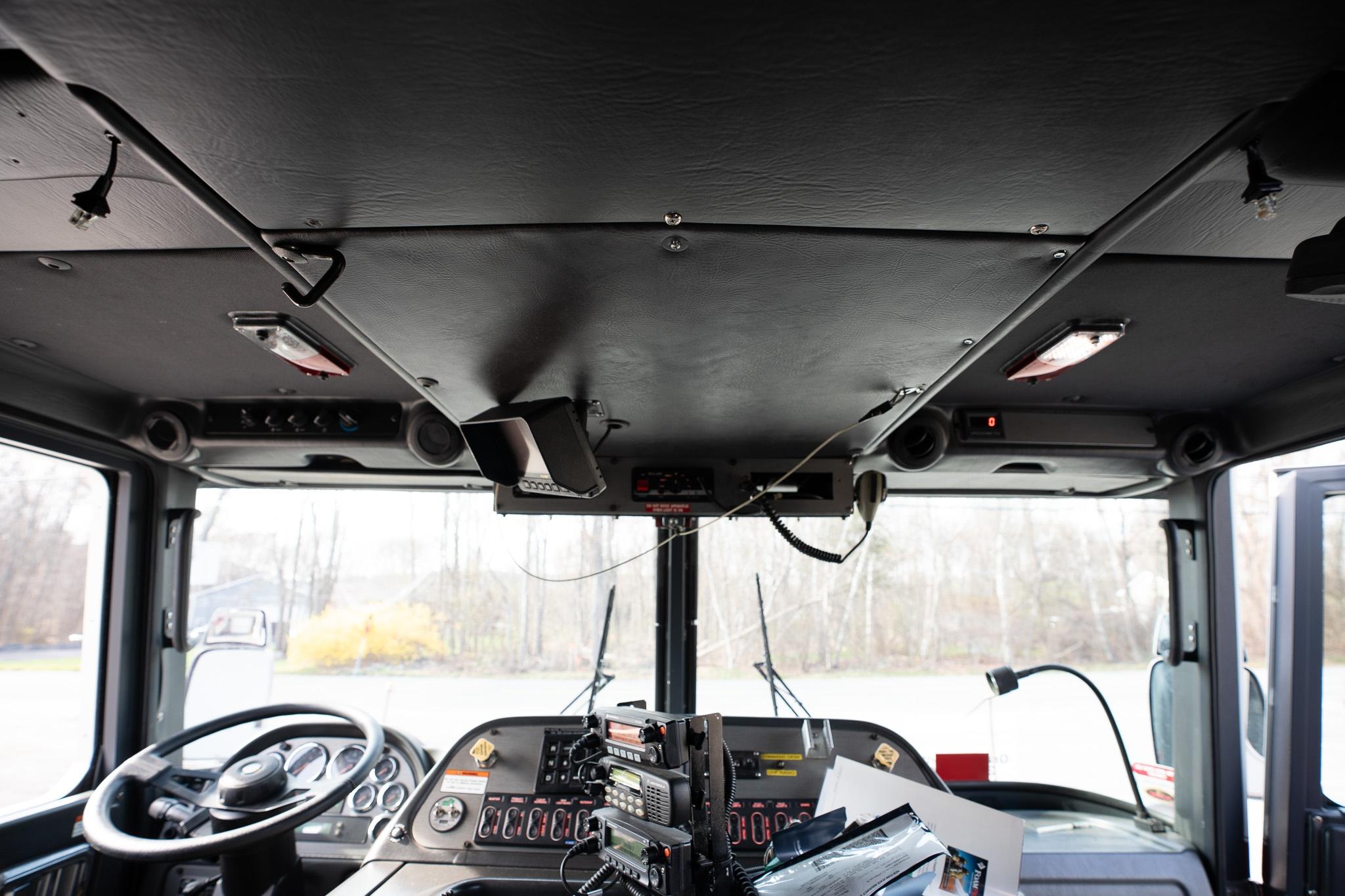 2009 KME Predator 4x4 Heavy Rescue - image 89