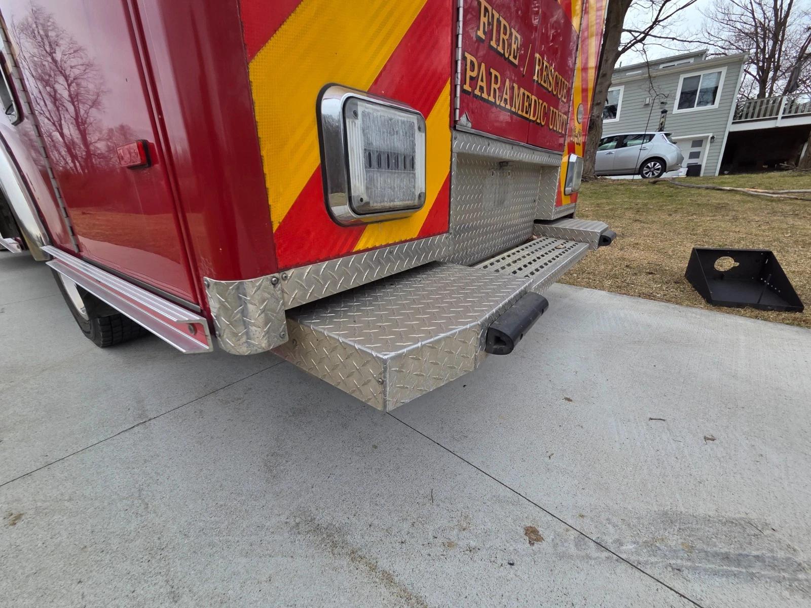 2016 PL-Custom Freightliner Type I Ambulance - image 26