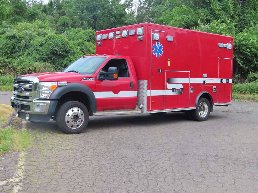 2017 PL-Custom Ford Ambulance