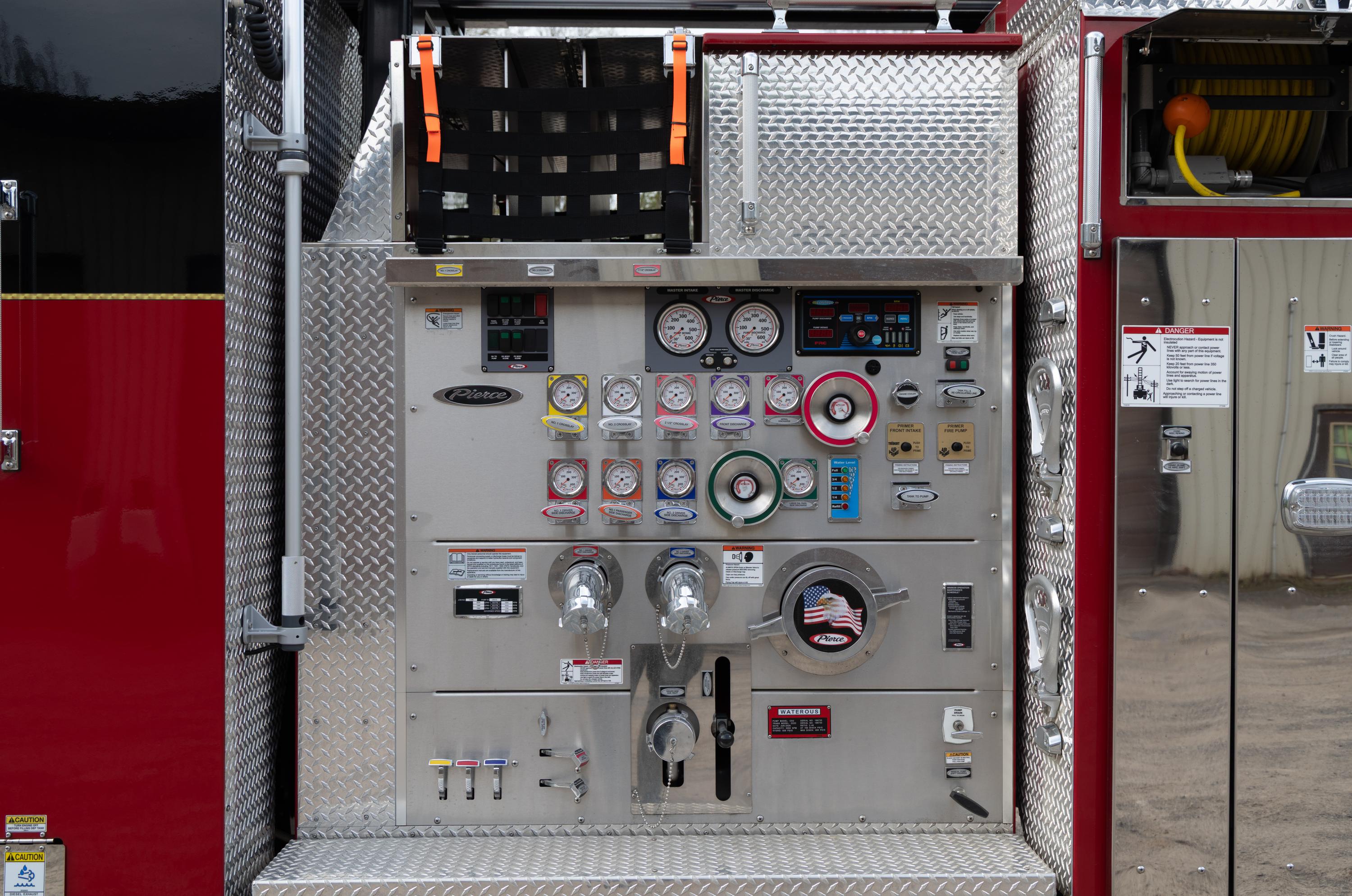 2025 Pierce Enforcer 100' Quint - image 37