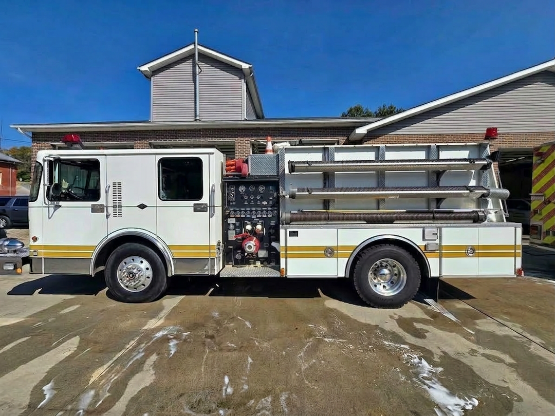 1997 4 Guys Spartan Pumper