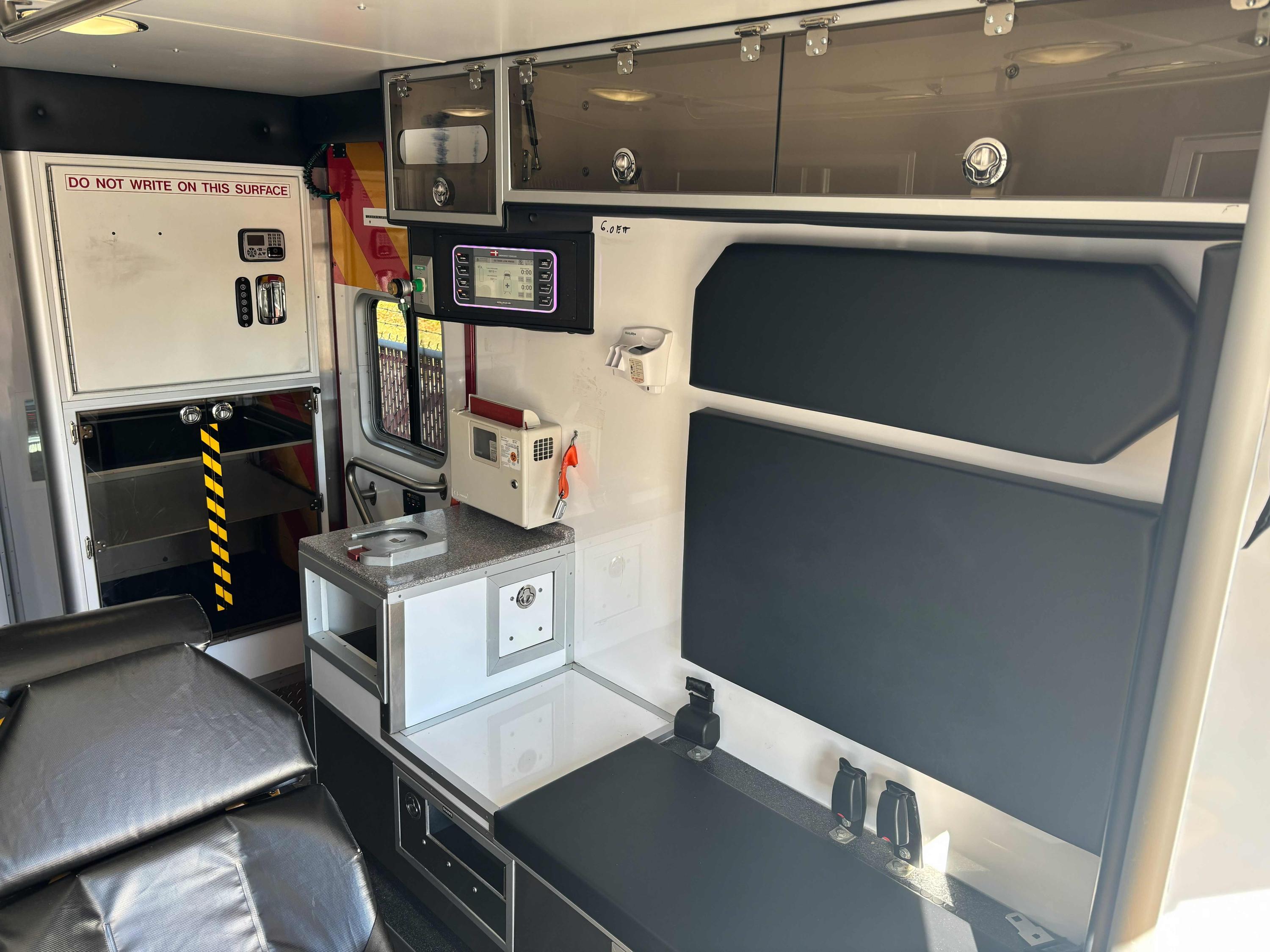 2016 Horton Ford 4x4 Type I Ambulance - image 10