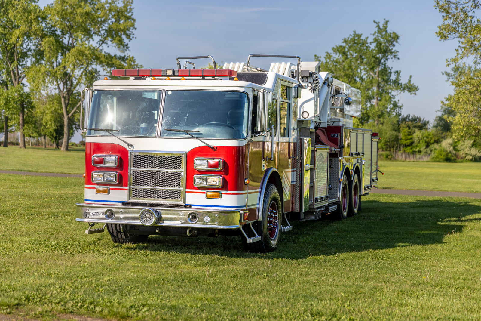 2003 Pierce TL100 100' Quint - image 10