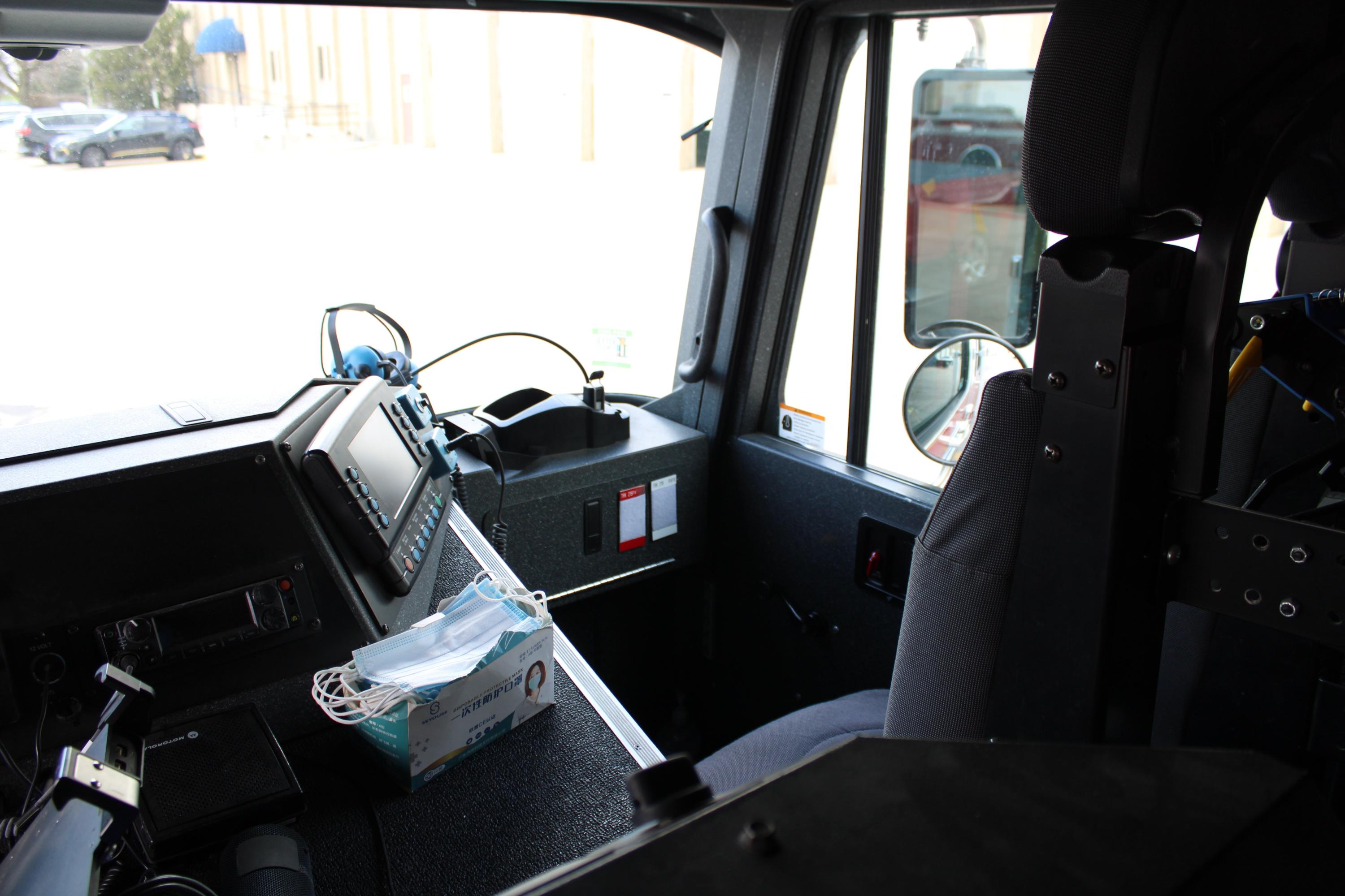 2013 Spartan Sirius MFD 105' Quint - image 24
