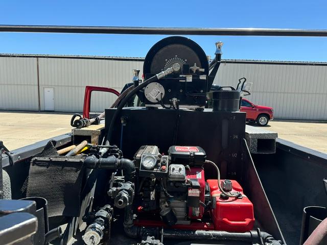 2001 Ford F350 XL Super Duty 4x4 Brush Truck - image 4