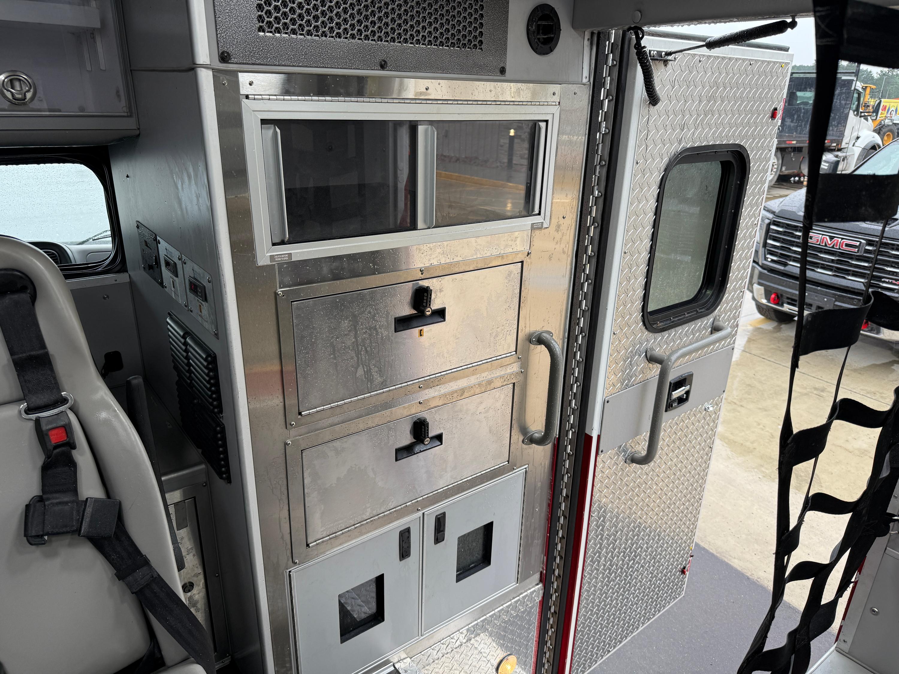 2021 AEV Freightliner Type I Ambulance - image 18