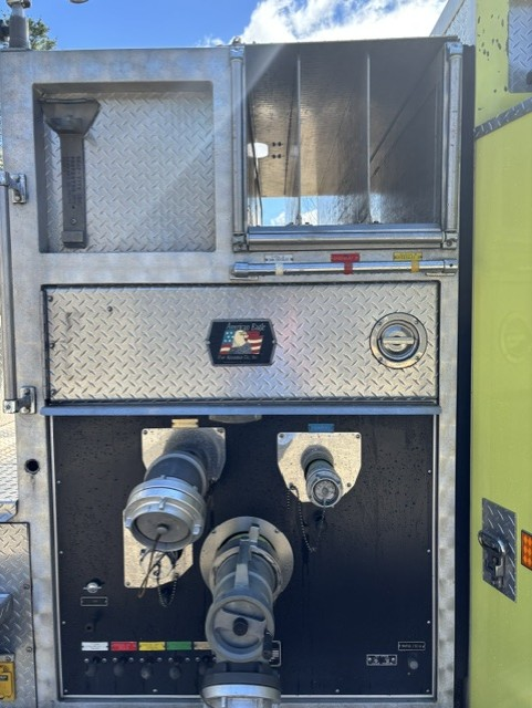 1988 Mack Pumper - image 9