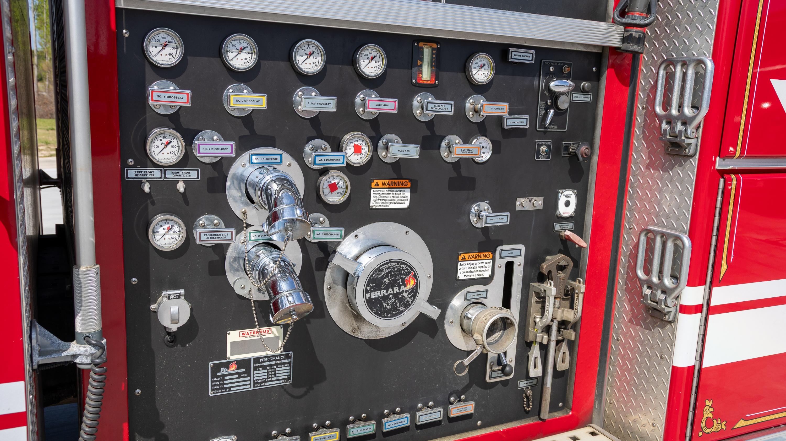 2006 Ferrara Pumper - image 9