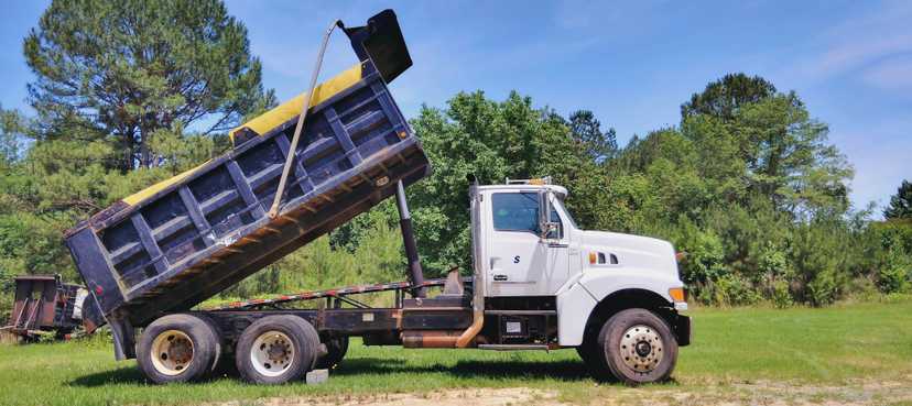 2003 Sterling LT9500 Dump Truck — photo 2