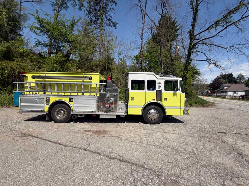 2002 KME Panther Pumper — photo 3