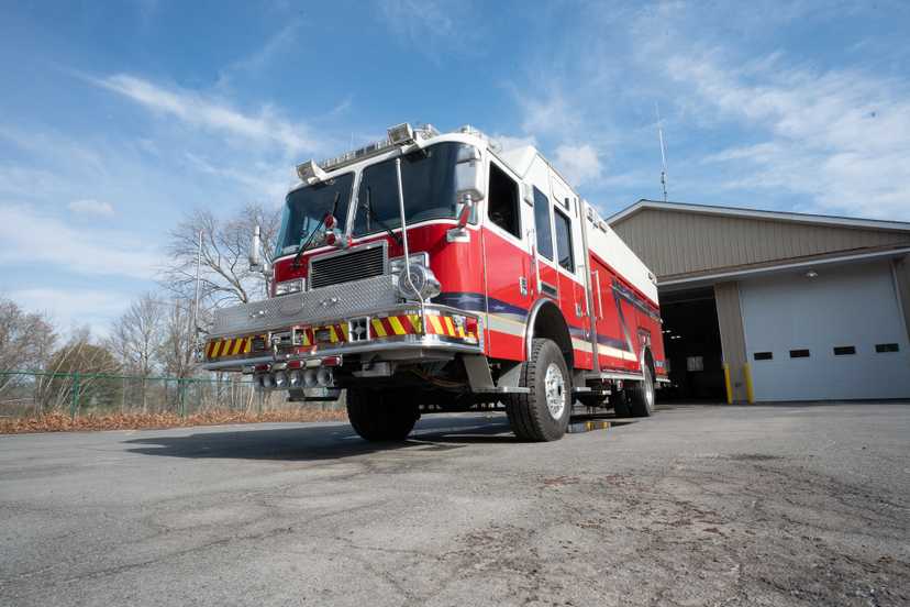 2009 KME Predator 4x4 Heavy Rescue — photo 2