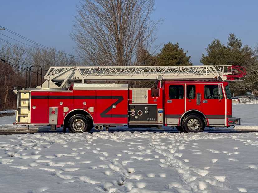 1998 Smeal Spartan 75' Aerial — photo 3