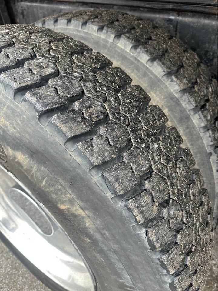 2007 Peterbilt 357 Dump Truck - image 4