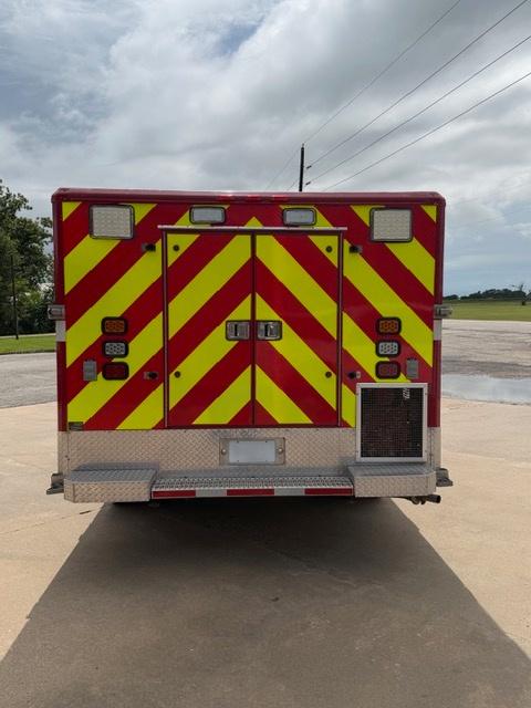 2000 Ford F450 4x4 Light Rescue - image 19
