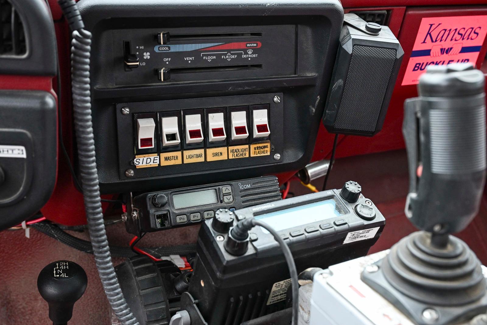 1990 Ford F350 4x4 Brush Truck - image 37