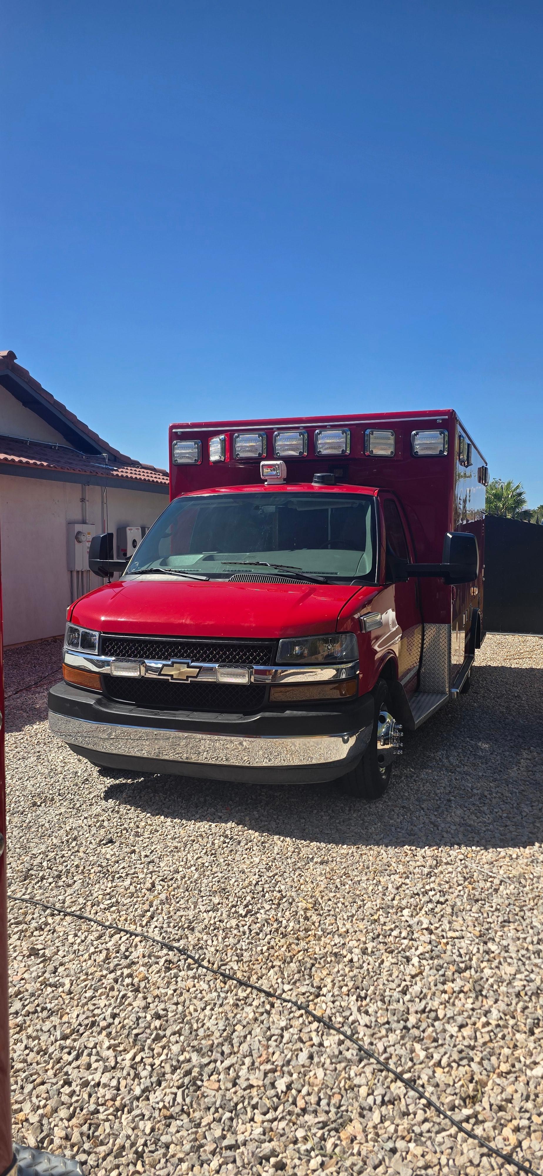2014 Road Rescue Chevrolet Type III Ambulance - image 9