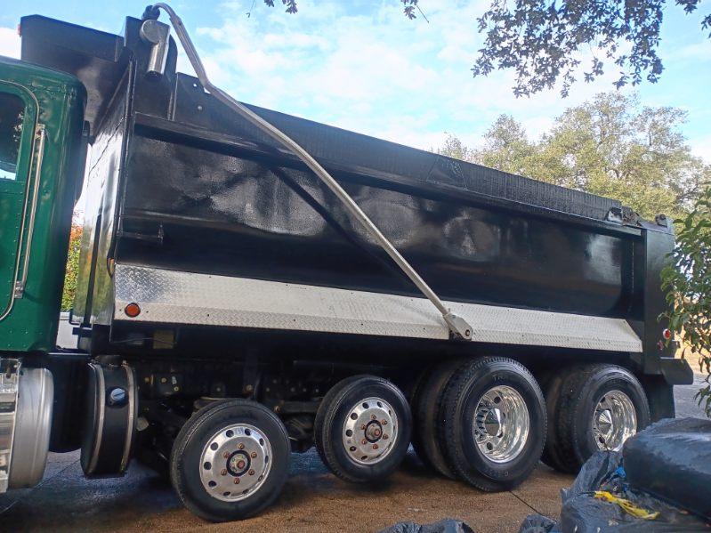 2015 Peterbilt 348 Dump Truck - image 6