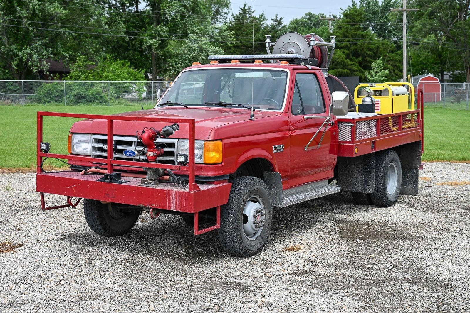 1990 Ford F350 4x4 Brush Truck - image 1