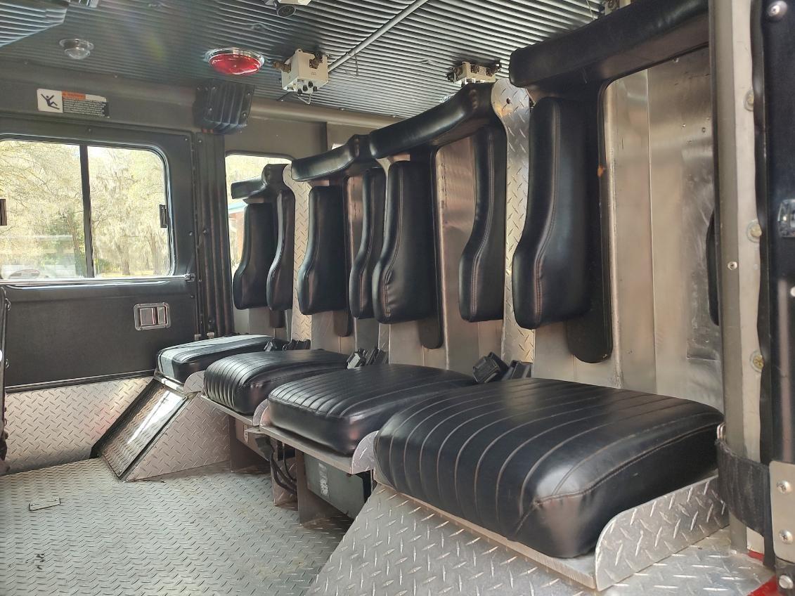 1990 E-One Pumper - image 20