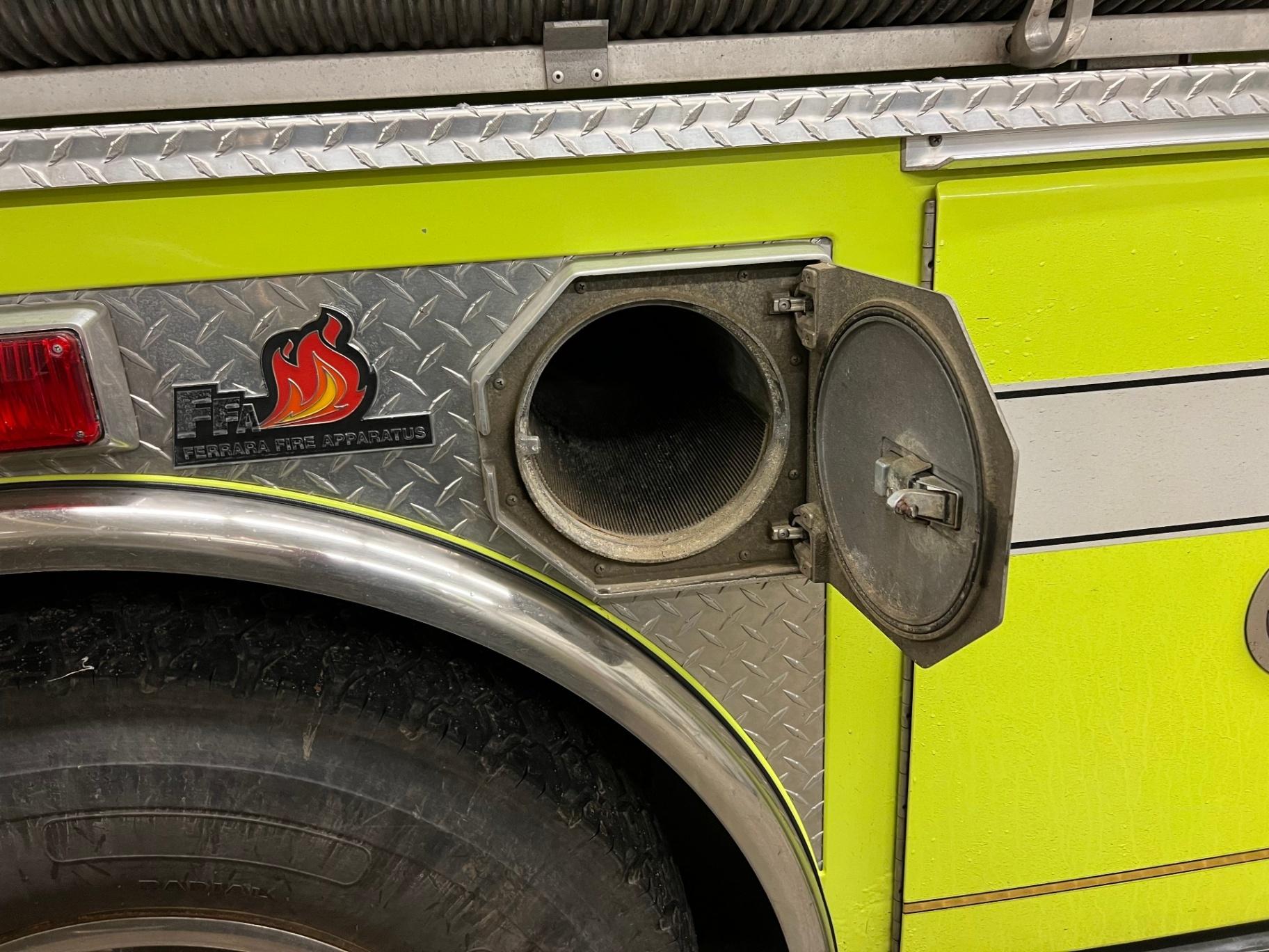 2001 Ferrara International Pumper - image 10