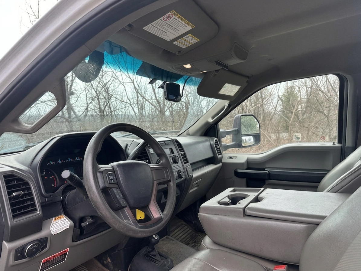 2019 Ford F550 4x4 Bucket Truck w/ Altec AT40G Boom (45 ft) - image 10