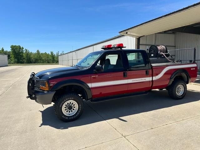 2001 Ford F350 XL Super Duty 4x4 Brush Truck - image 1