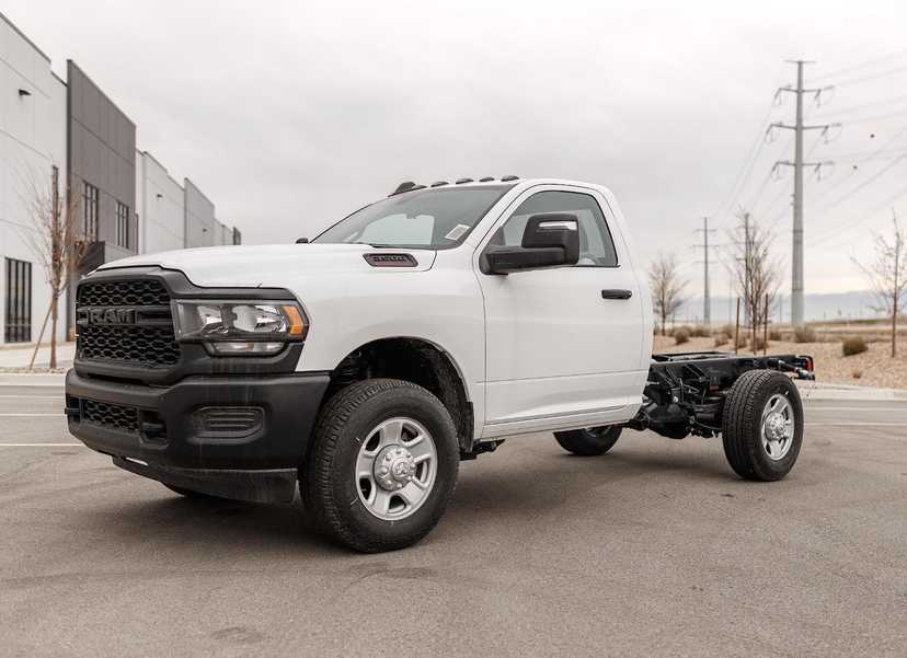 2024 Ram 3500 Regular Cab 4x4 Cab Chassis — photo 4