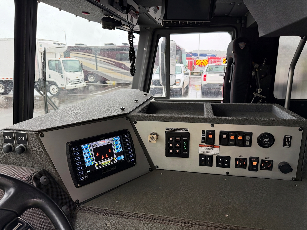2018 KME PREDATOR 109' Aerial - image 22