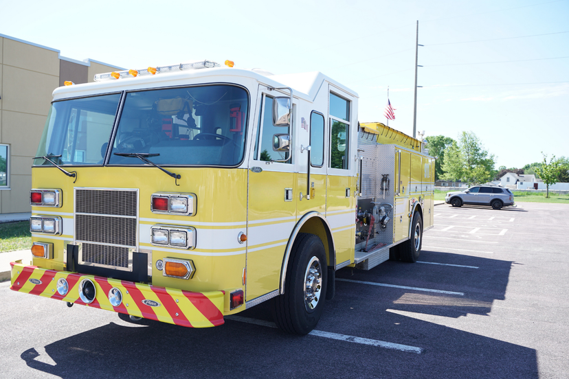 1995 Pierce Saber Pumper — photo 2