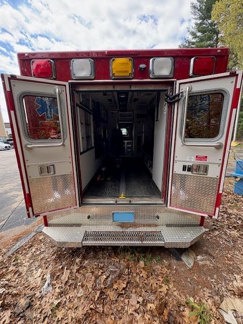2014 International Terrastar 4x4 Type I Ambulance - image 6