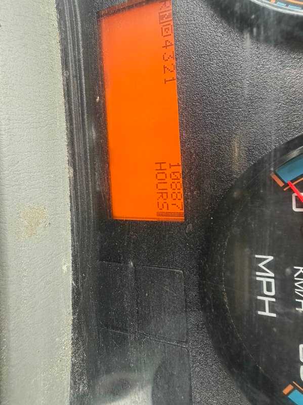2016 International Heil Rear Loader — photo 7