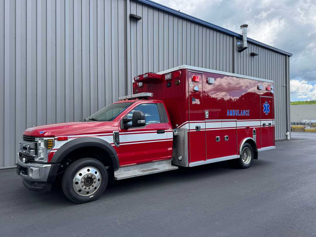 2018 LifeLine Ford 4x4 Ambulance