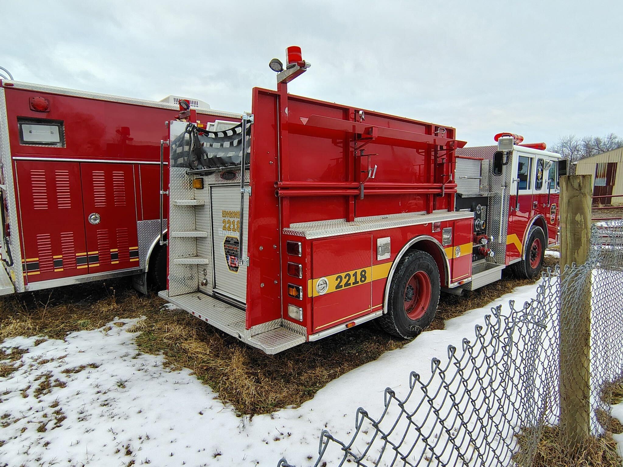 1998 Pierce Saber Pumper - image 3