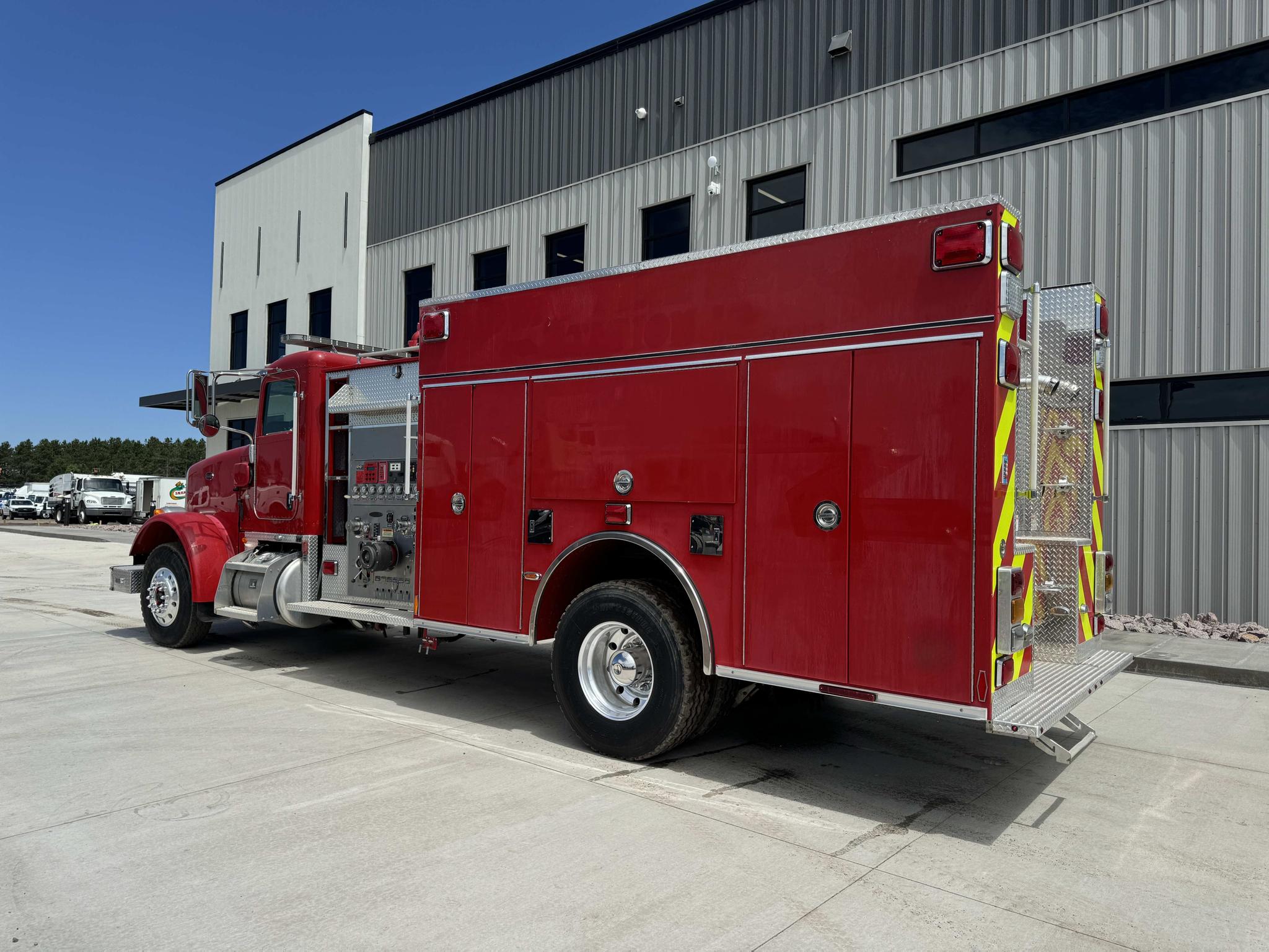 2008 Pierce Peterbilt Pumper Tanker - image 3
