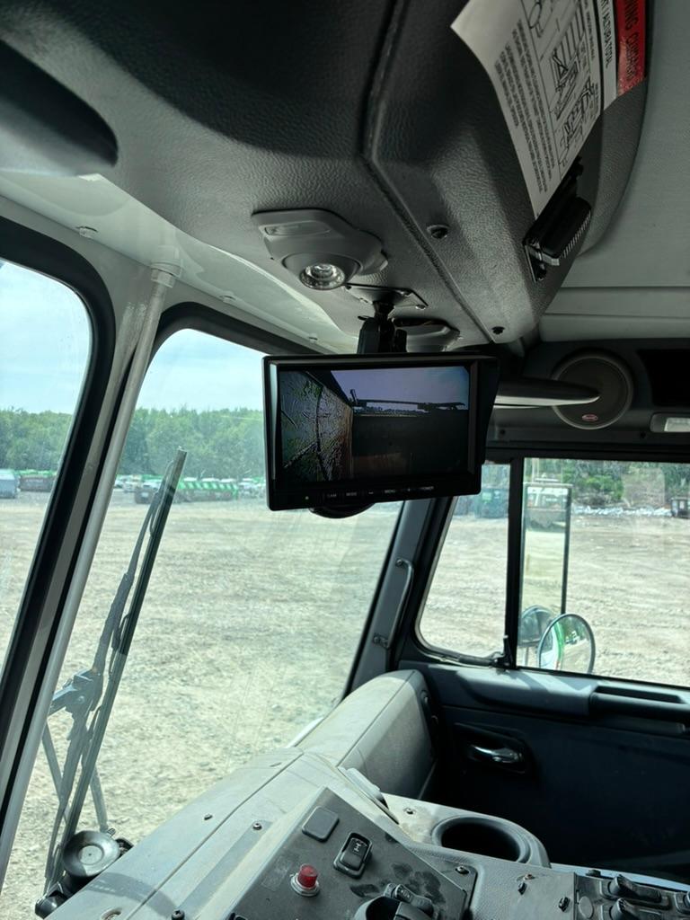2020 Peterbilt E-Z Pack Front Loader - image 19