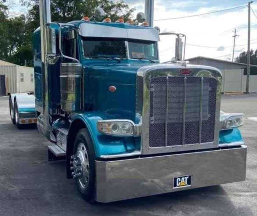 2012 Peterbillt 389 Semi Truck