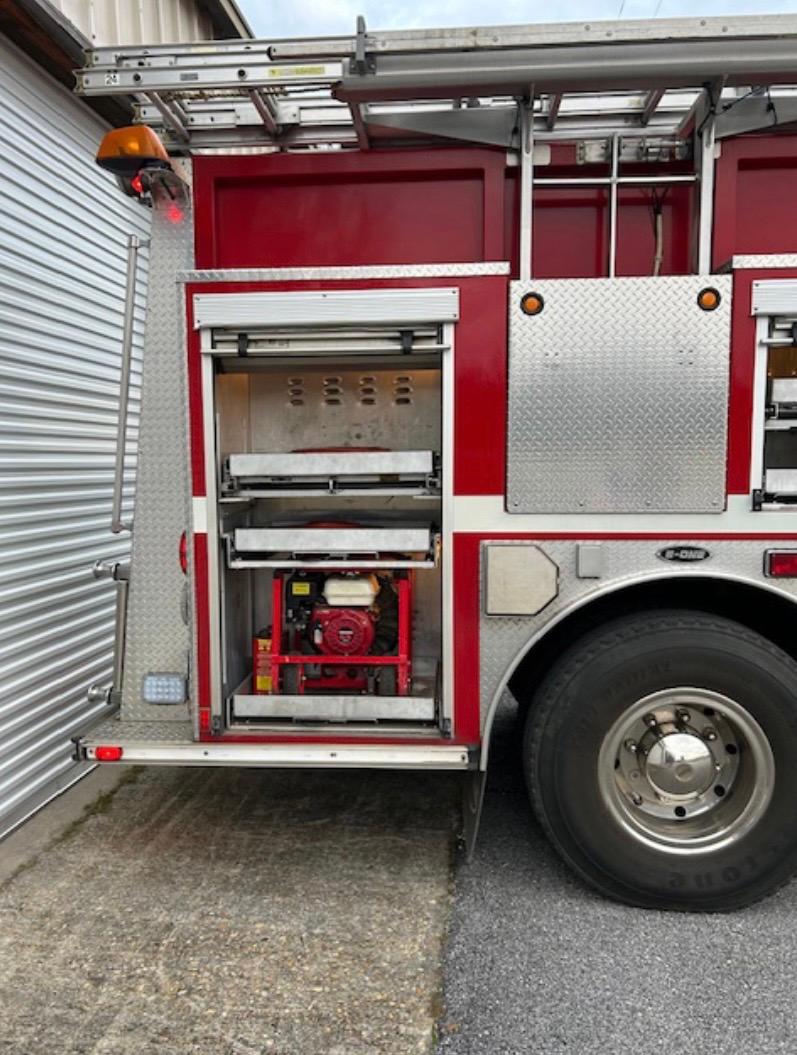 2002 E-One International Pumper - image 11