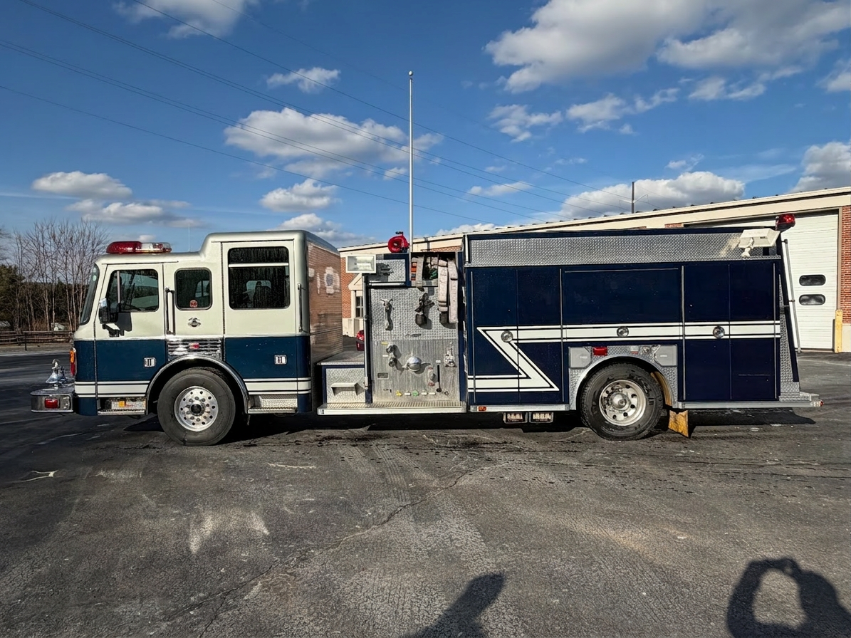 2002 American LaFrance Eagle Pumper - image 1