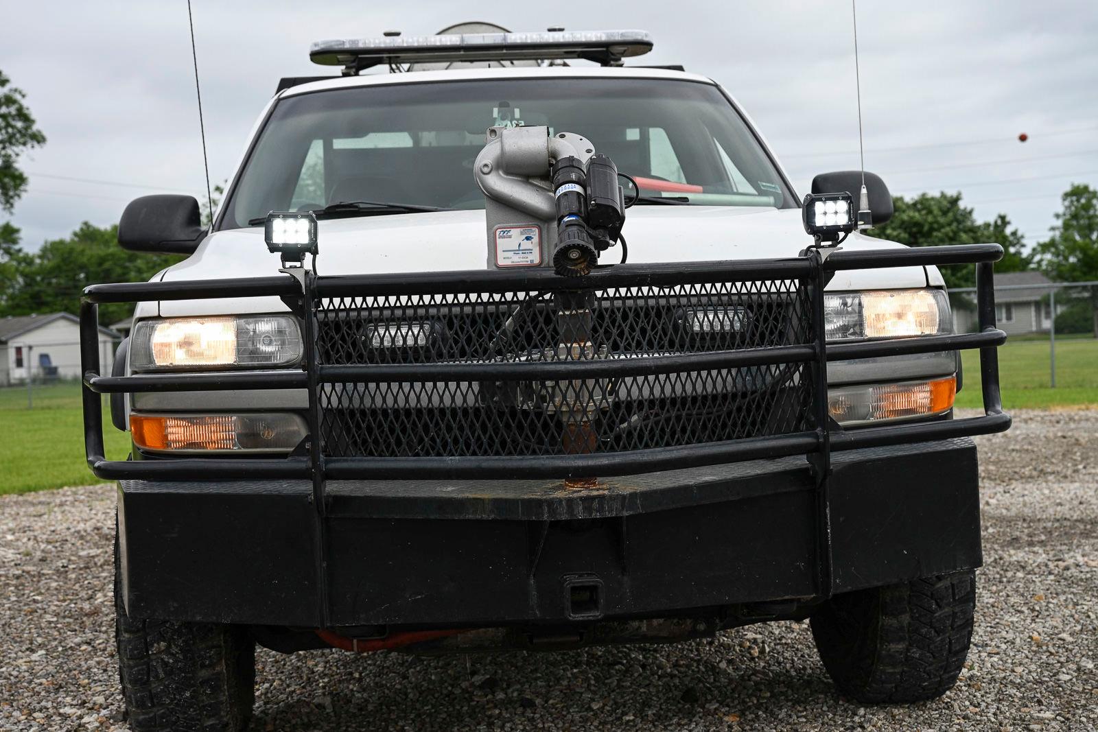 2001 Chevrolet 2500HD 4x4 Brush Truck - image 97