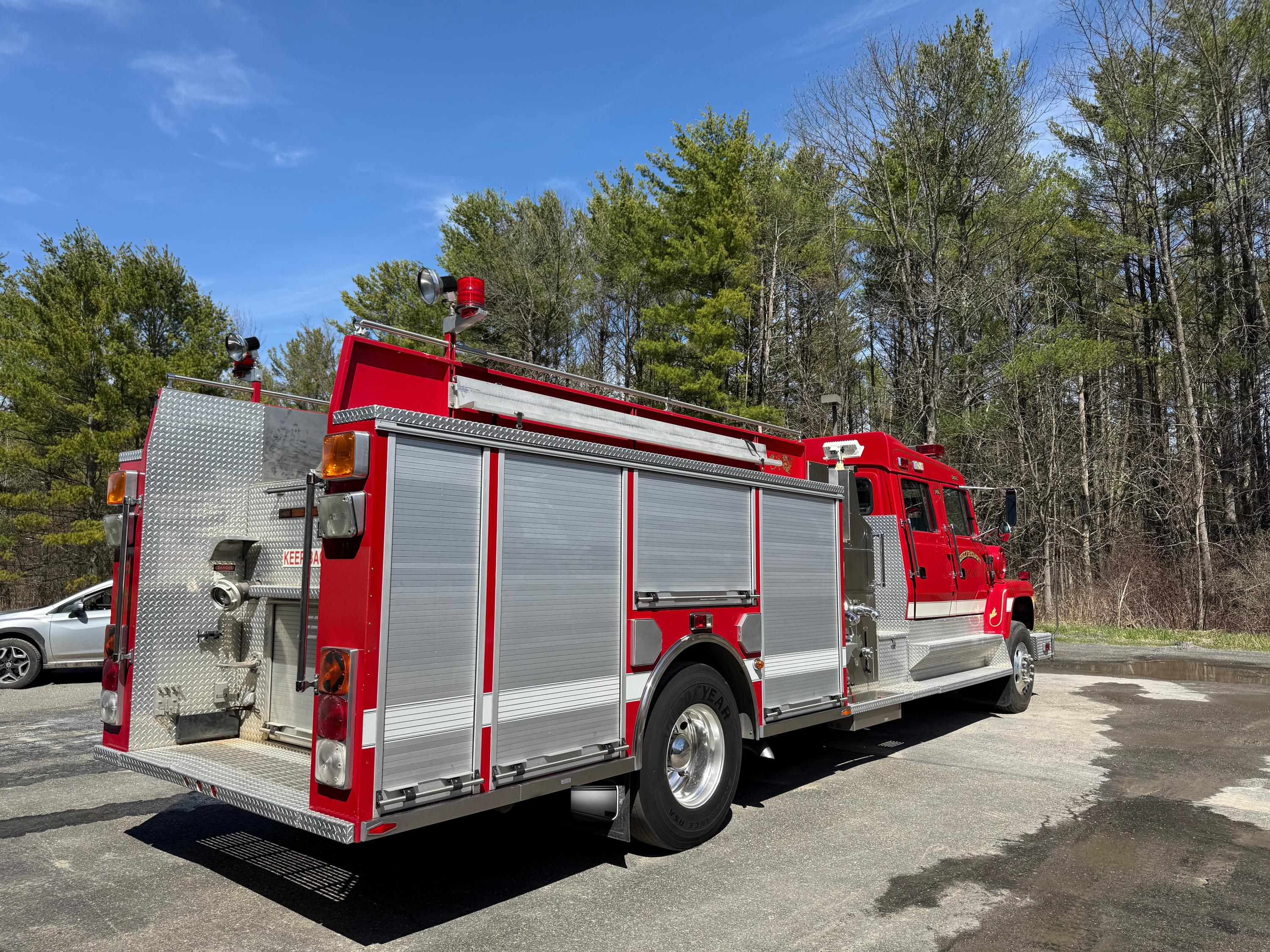 1996 Ford L8000 Pumper - image 10