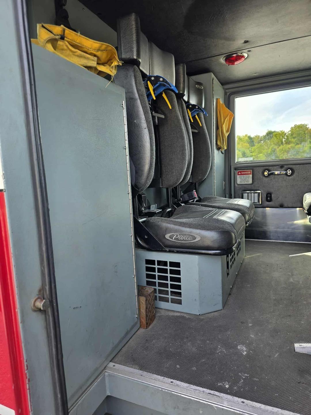 1999 Pierce Dash 105' Quint - image 28