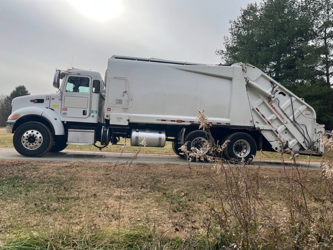 2020 Peterbilt Loadmaster Rear Loader