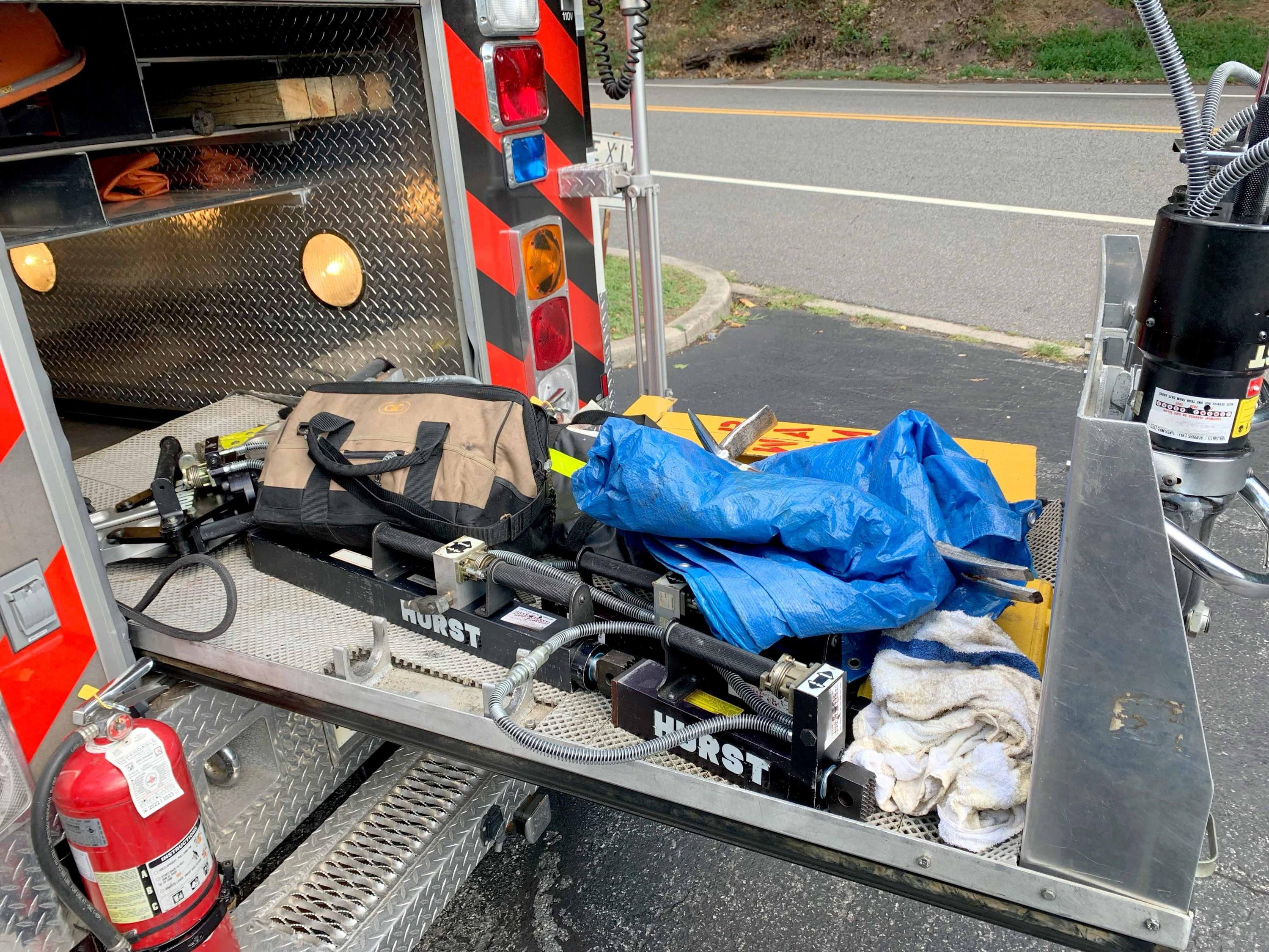 1996 Ford F600 Light Rescue - image 12