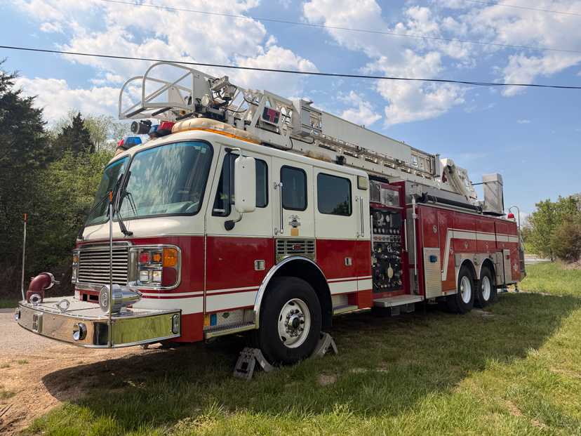 2000 American LaFrance Eagle 100' Aerial — photo 4