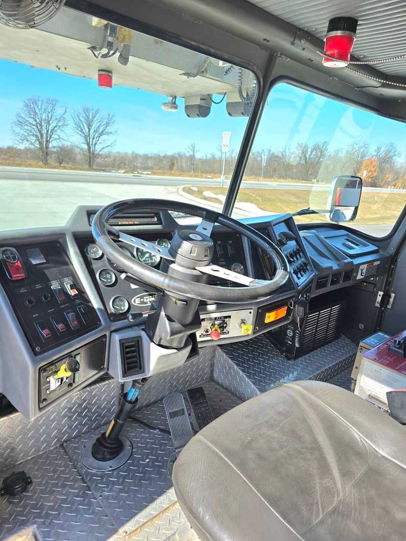 1990 E-One 95' Aerial — photo 7