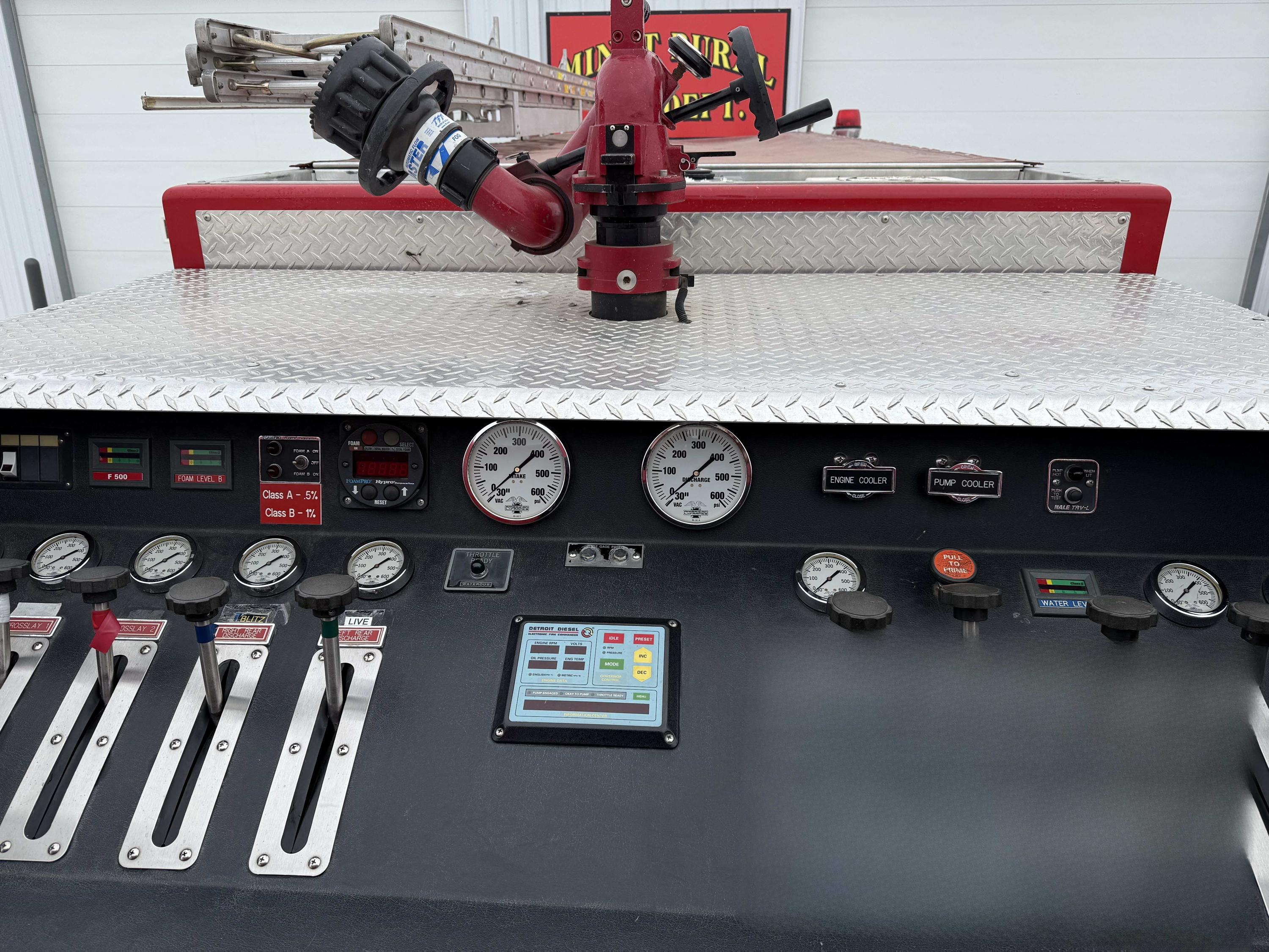 2001 American LaFrance Eagle Pumper Tanker - image 5