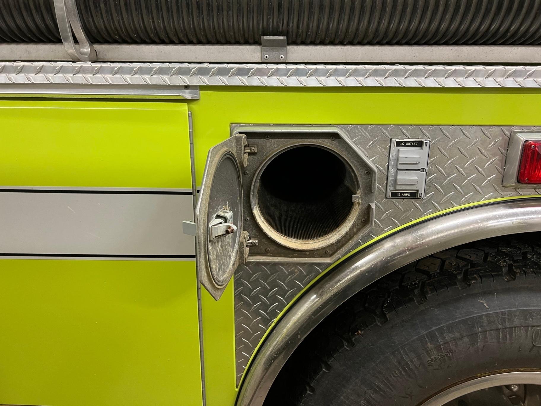 2001 Ferrara International Pumper - image 9