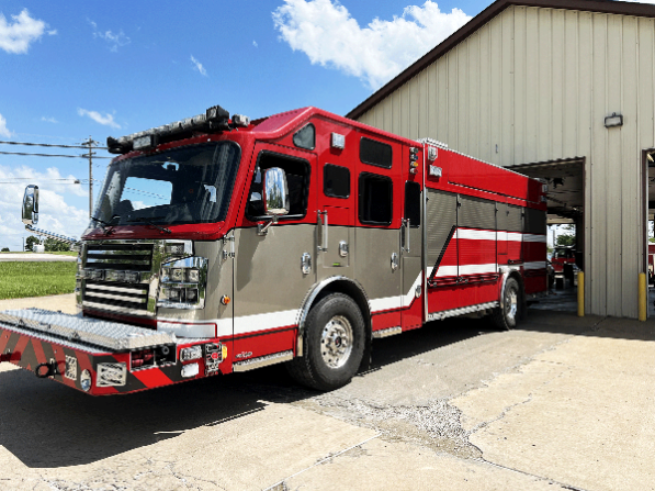 2018 Rosenbauer Commander Rescue Pumper - image 2