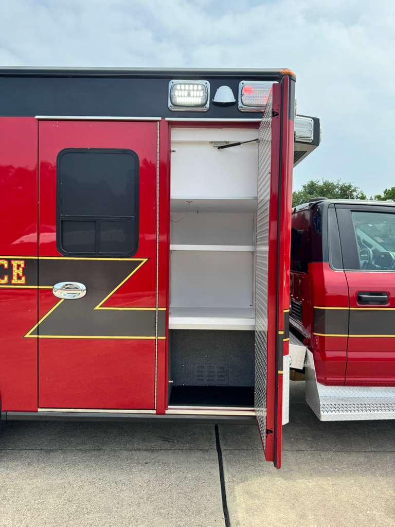 2020 Ford Type I Ambulance - image 23