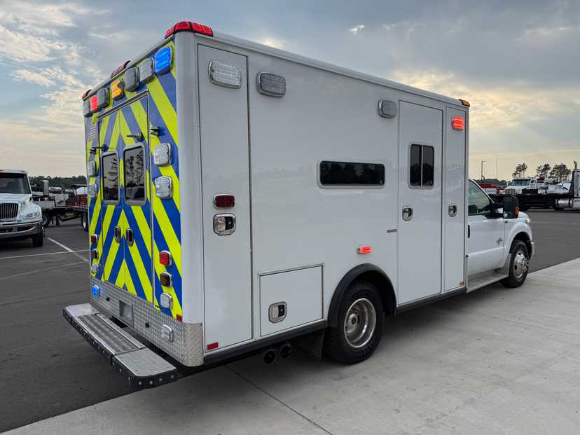 2016 Horton Ford Type I Ambulance — photo 3
